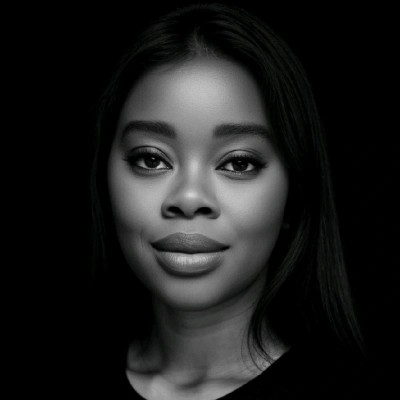 Kadiatou - Experte en Coaching de Managers et Formation en Management interculturel - Partenaire de Womindi sur les missions de management d'équipe
