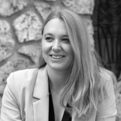 Emeline - Experte en communication digital et production de contenu éditorial - Partenaire de Womindi sur les missions de marketing digital